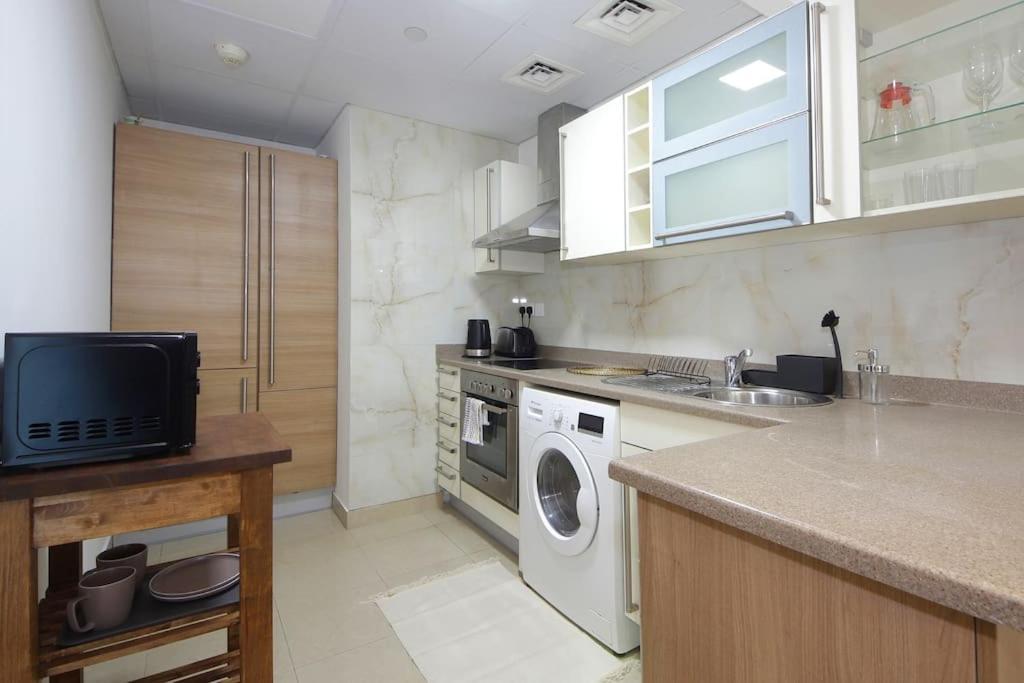 Entire Unit Hosted By Eco Prime Homes Apartment *