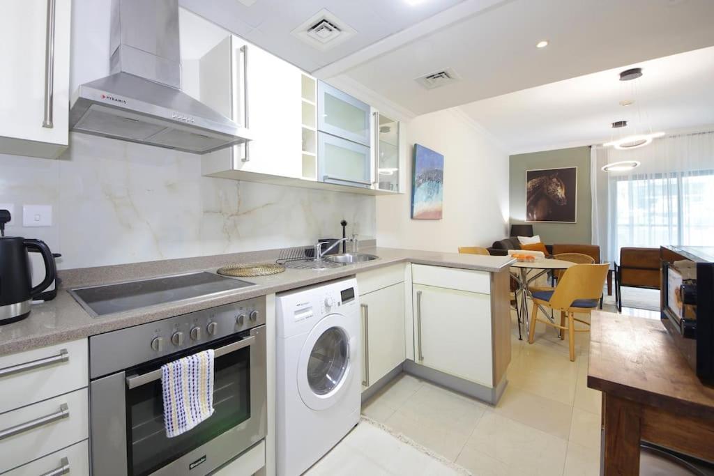 Entire Unit Hosted By Eco Prime Homes Apartment Dubai